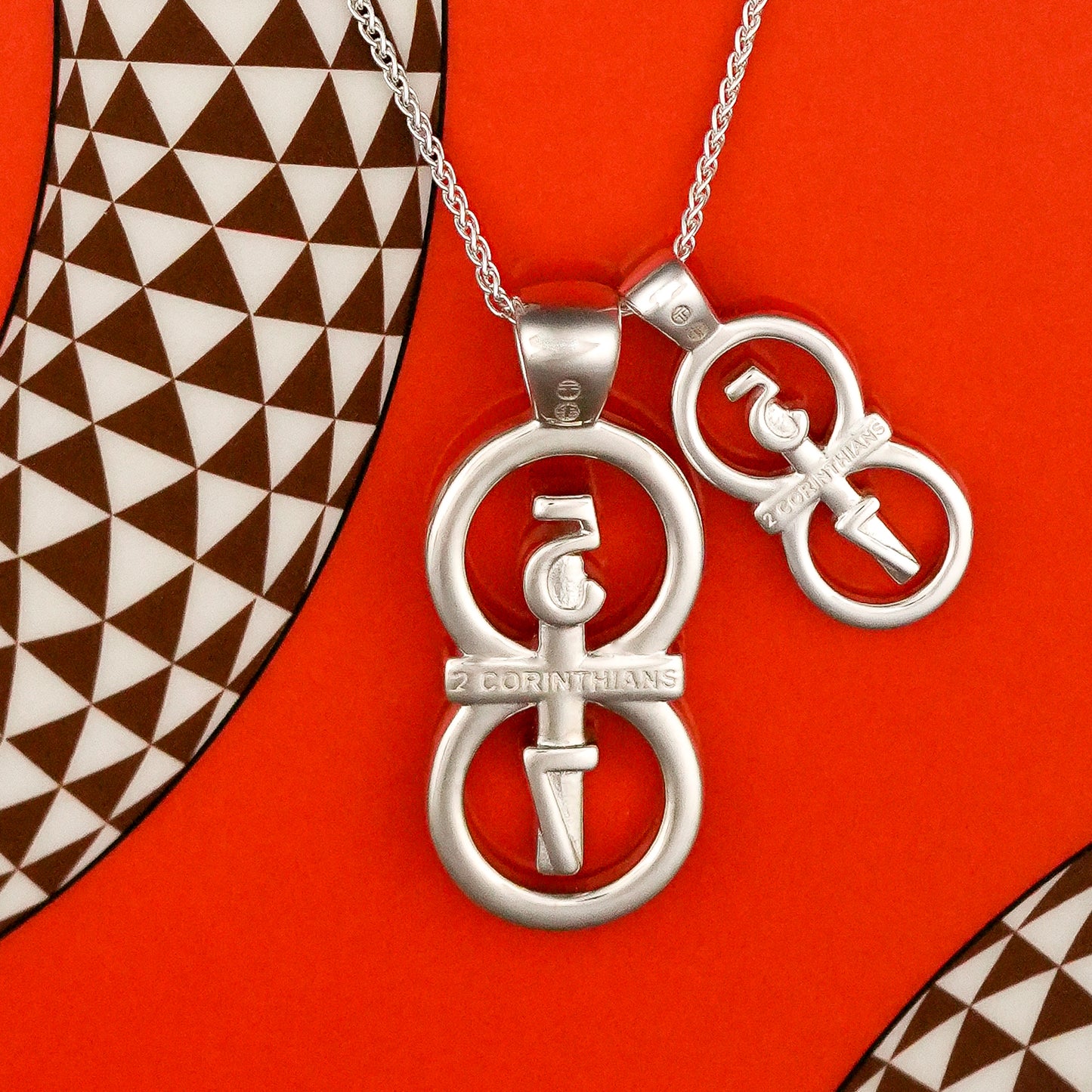The RIYAN Pendant in silver - 2 Corinthians 5:7